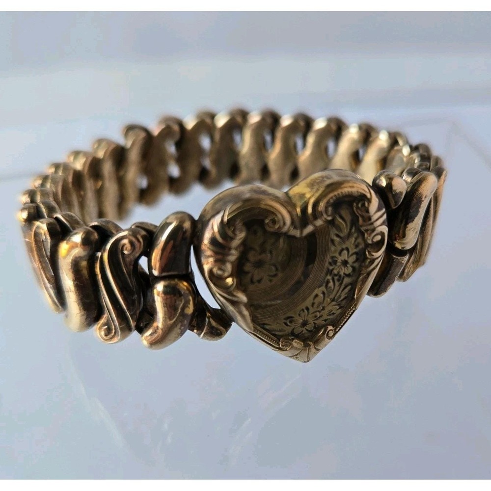 Vintage WWII Era Gold Tone Sweetheart Expansion Bracelet La Mode 1940s Heart